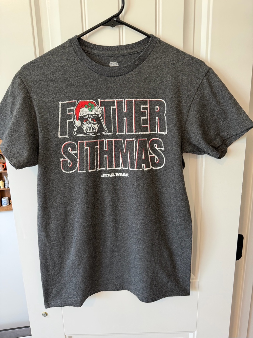 Star Wars Men’s 'Father Sithmas' Dark Gray Graphic Tee Sz S